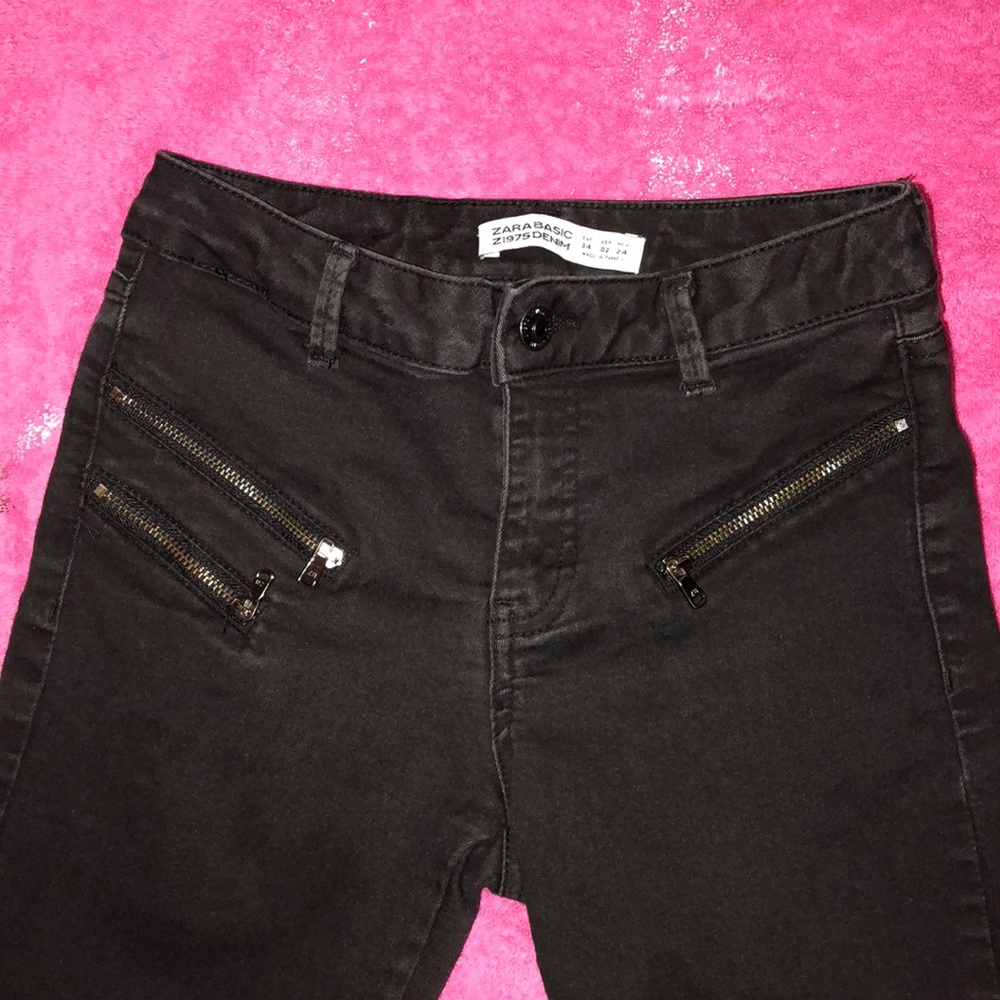 black zara jeans!